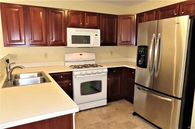 6810 Hunt Dr, Macungie, PA 18062 - photo 6