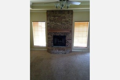 2617 SE 6th Cir, Moore, OK 73160 - photo 2
