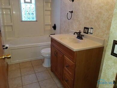 2719 114th St, Toledo, OH 43611 - photo 5