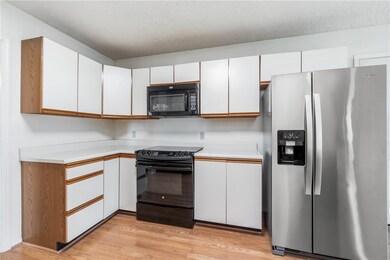 832 Klenc Rd, Tontitown, AR 72762 - photo 7