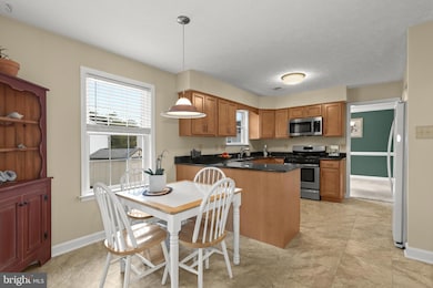 6330 Hanover Crossing Way, Hanover, MD 21076 - photo 3