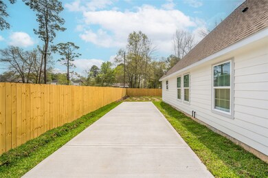 8018 Yoe St, Houston, TX 77078 - photo 7