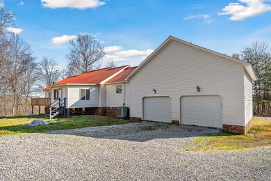 240 Hash Ln, Rock Island, TN 38581 - photo 4
