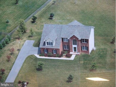 6565 Twilight Glow Dr, Sykesville, MD 21784 - photo 2