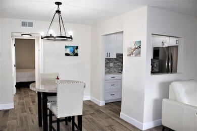 221 Norwich J, West Palm Beach, FL 33417 - photo 7