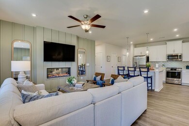 Jefferson Familyroom Combo