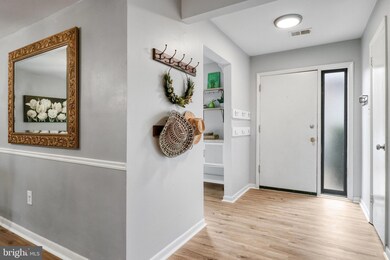 3037 Mission Square Dr, Fairfax, VA 22031 - photo 4