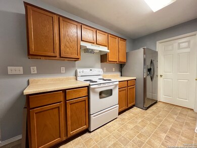 9506 Mustang Farm, San Antonio, TX 78254 - photo 6