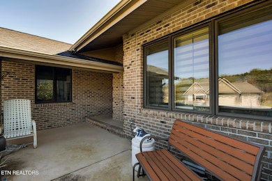 03_128 Elokwa Way_FrontPatio