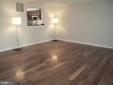 1723 Sundance Dr, Reston, VA 20194 - photo 7