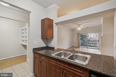 12953 Centre Park Cir unit 219, Herndon, VA 20171 - photo 7