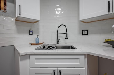 20 Ledgewood Hills Dr unit 103, Nashua, NH 03062 - photo 5