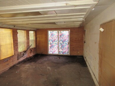 1813 N Jackson St, Waukegan, IL 60087 - photo 4