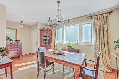 330 Concord Street TH9 dining room