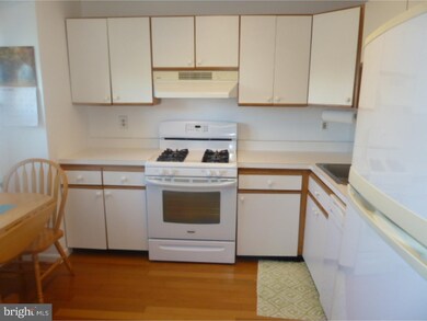 1906 Tanglewood Ct, Sewell, NJ 08080 - photo 2