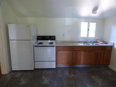 50 Olcott Ln, Rensselaer, NY 12144 - photo 7