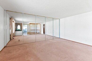 05-Living Area