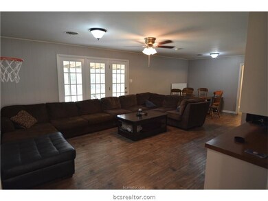 1505 Laura Ln unit CS, College Station, TX 77840 - photo 7