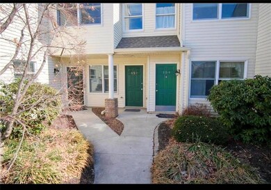 152 Lindfield Cir, Macungie, PA 18062 - photo 2