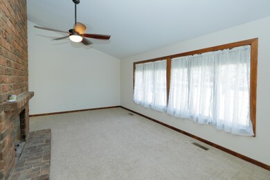 127 Maple Circle-105