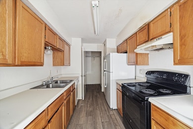 Kitchen/laundary room