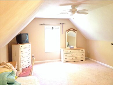 3 Floyd Rd, Derry, NH 03038 - photo 5