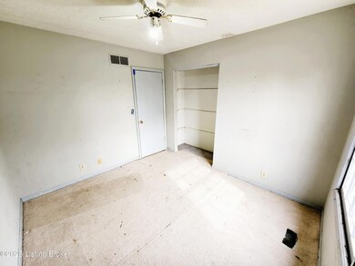 04 BEDROOM