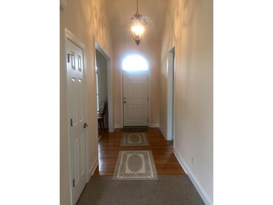 Foyer with hdwd floors