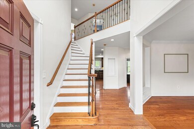 3629 Stonewall Manor Dr, Triangle, VA 22172 - photo 2