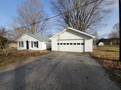 6288 Williams St, Knightstown, IN 46148 - photo 3