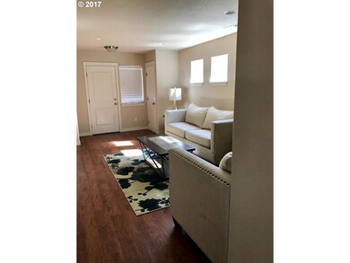 966 NW 2nd Ave, Canby, OR 97013 - photo 7