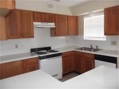 16102 Rosenridge Dr, Houston, TX 77053 - photo 2