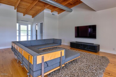 22712 Macfarlane Dr, Woodland Hills, CA 91364 - photo 5