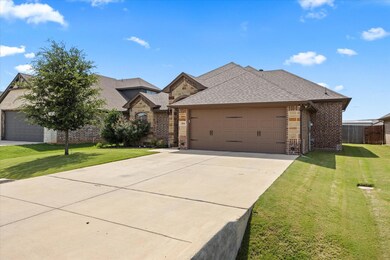 534 Clearwater Place, Granbury, TX 76049 - photo 2