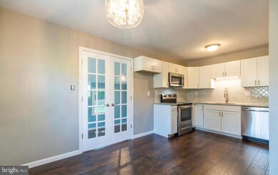 318 Reiff Ave, Pottstown, PA 19465 - photo 4