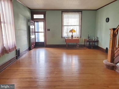 810 Monmouth St, Gloucester City, NJ 08030 - photo 3