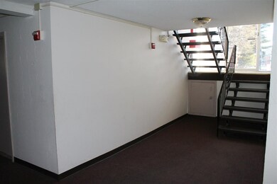 63E Constitution Dr, Londonderry, NH 03053 - photo 6