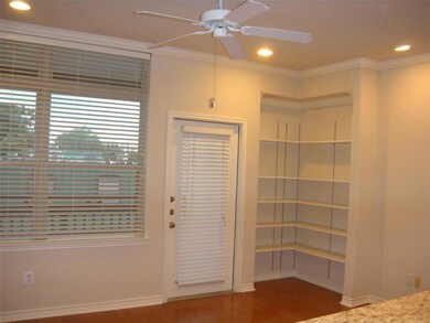 305 E 31st St unit 4, Austin, TX 78705 - photo 3