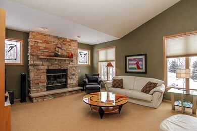 5708 Niagara Ct, Fitchburg, WI 53575 - photo 6