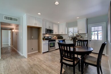 2024 E Weldon Ave-12