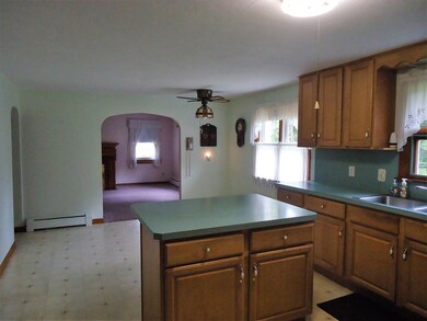 426 Rock Valley Rd, Holyoke, MA 01040 - photo 7