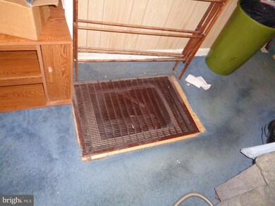 802 N Woodlynn Rd, Essex, MD 21221 - photo 6