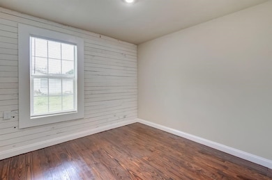 7711 James Franklin St, Houston, TX 77088 - photo 5