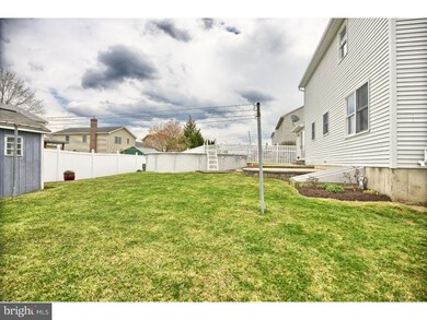 4305 Stoudts Ferry Bridge Rd, Reading, PA 19605 - photo 6