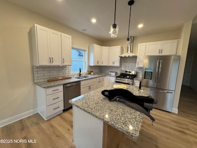 5059 Magnolia Dr, Oregon, OH 43604 - photo 5