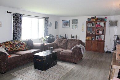 703 W 5th St, Weiser, ID 83672 - photo 3