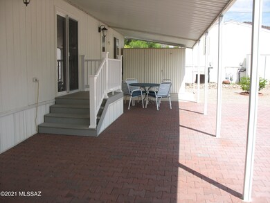 5342 Circle Z Carport Patio