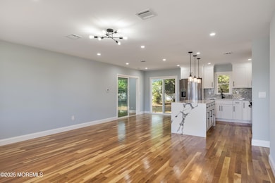 18 Bolingbroke Dr, Toms River, NJ 08757 - photo 3