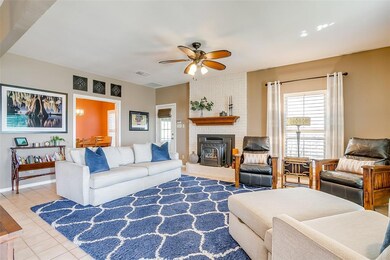 125 Meadow Crest Rd, Fort Worth, TX 76108 - photo 4