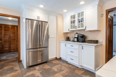 31 Cathedral Cir, Nashua, NH 03063 - photo 3